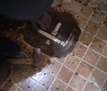通州卫生间漏水维修公司为您分享下卫生间渗水如何处理及注意事项